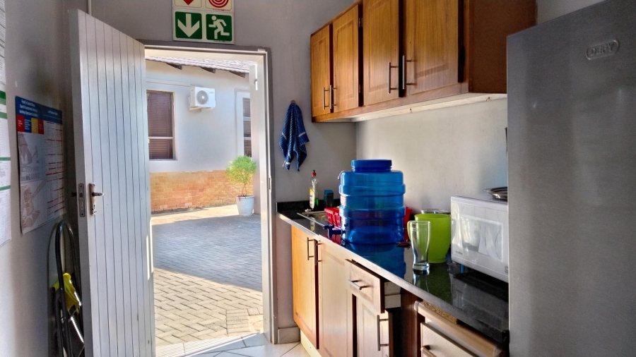 To Let Commercial Property for Rent in Safari Gardens North West